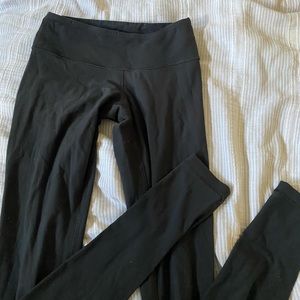 Dark gray Lululemon leggings